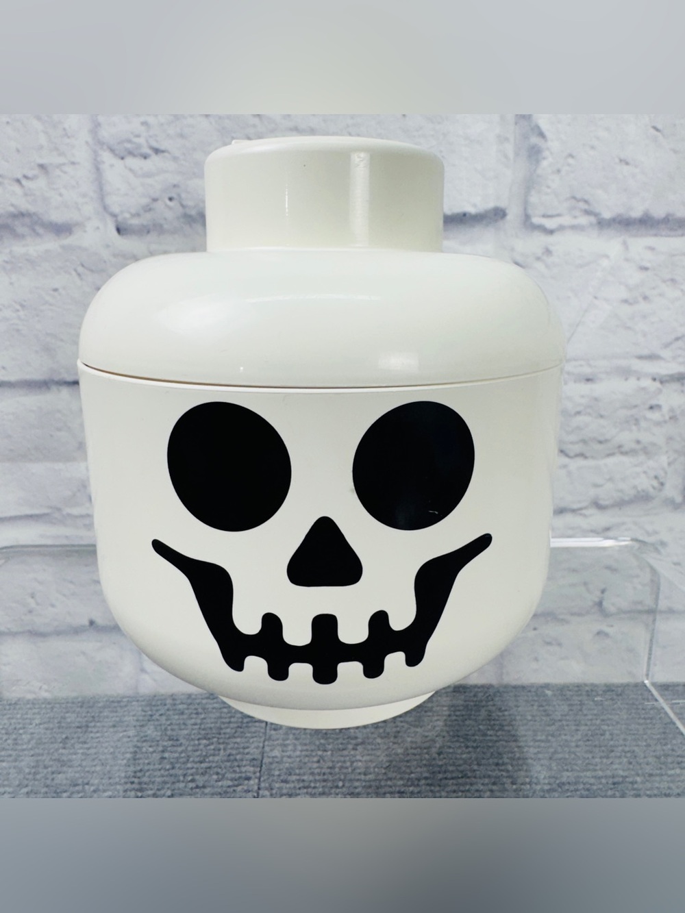 LEGO Small Skeleton Storage Head White Skull Halloween 4031